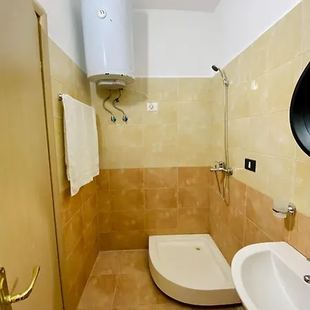 Eden Home Durres Exterior photo