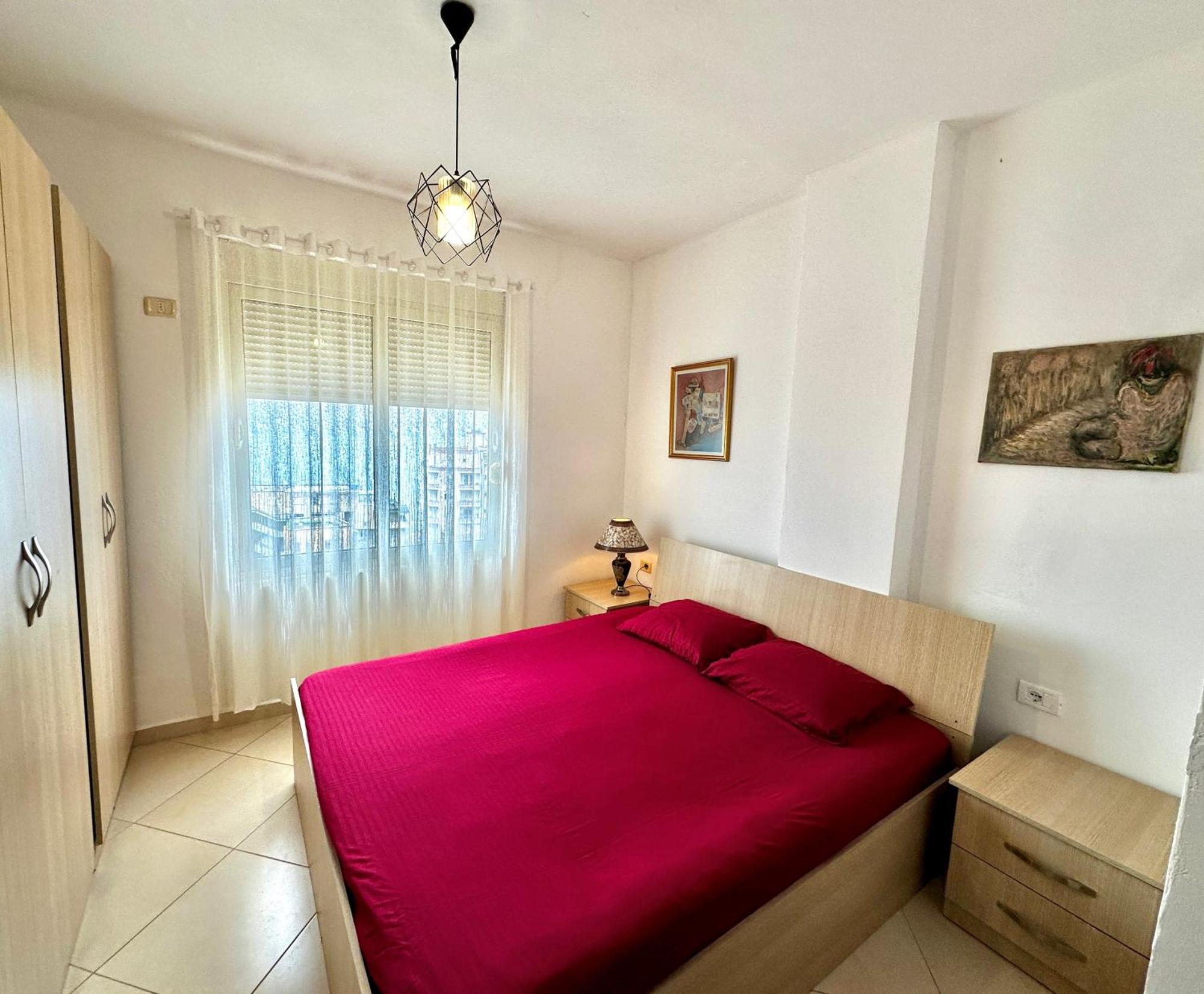 Eden Apartment *